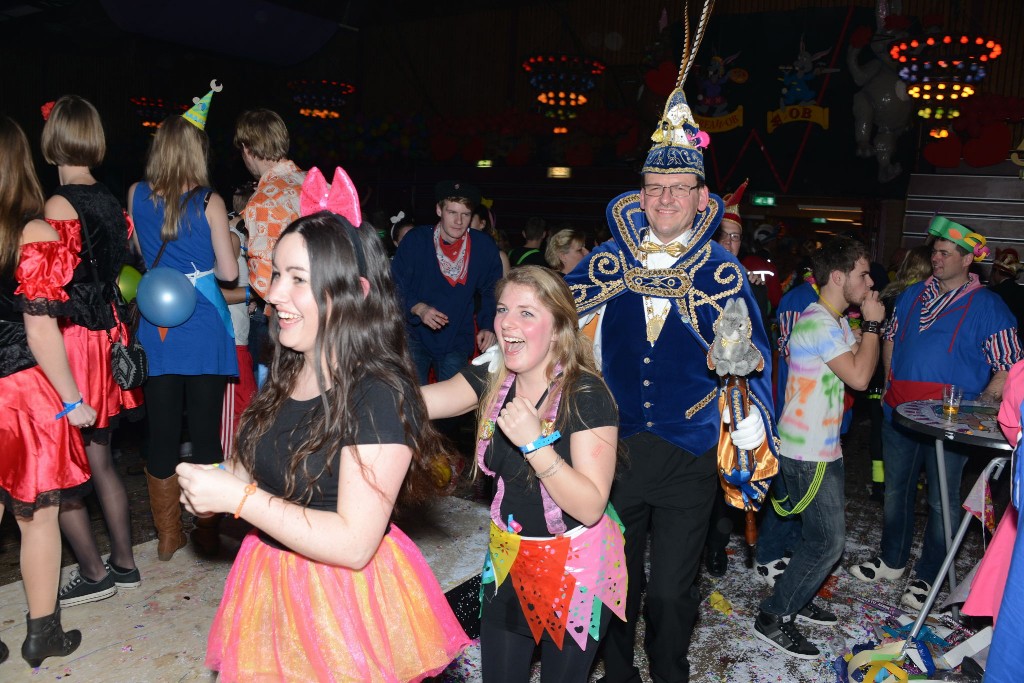 ../Images/Jubileum feest 5x11 332.jpg